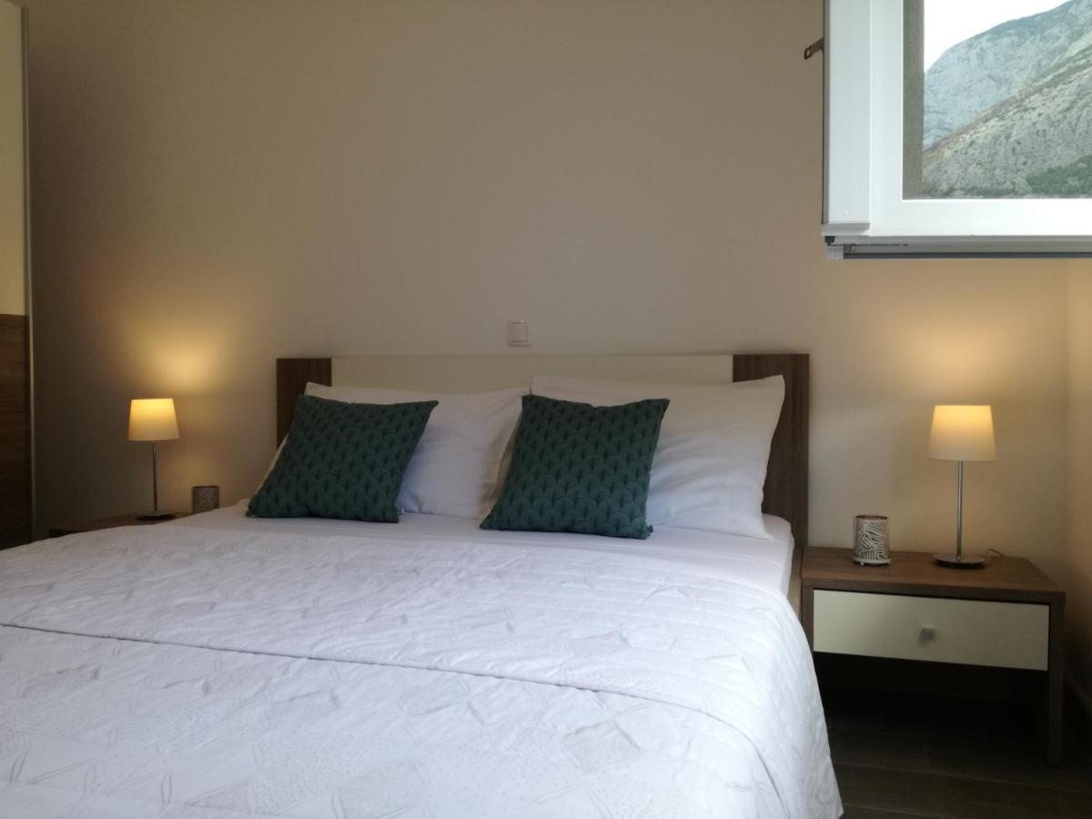 Apartments Villa Hadria Makarska Exteriör bild