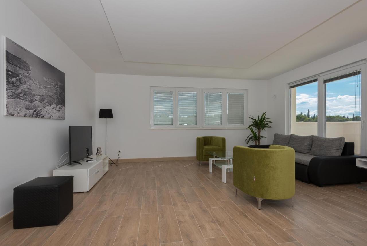 Apartments Villa Hadria Makarska Exteriör bild