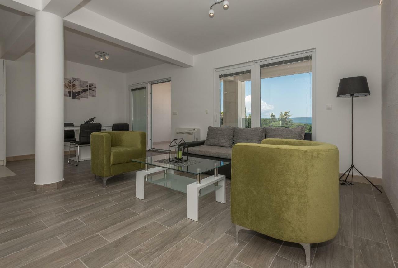 Apartments Villa Hadria Makarska Exteriör bild