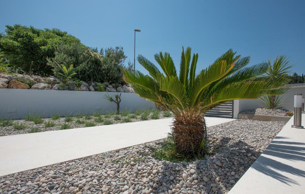 Apartments Villa Hadria Makarska Exteriör bild
